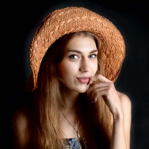 Cute Girl WhatsApp Profile Picture