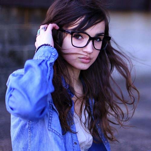 Cute Girl WhatsApp DP Picture